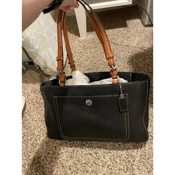 Vintage Coach Leather Purse - Picture 2 of 7